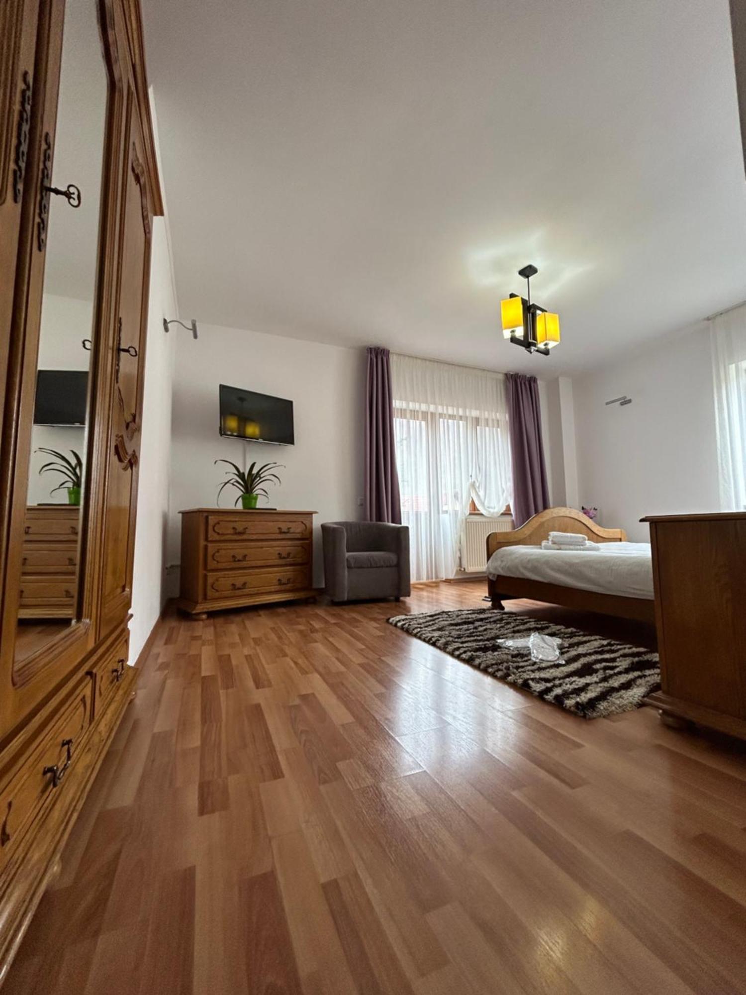 ホテル Casa Ador シナヤ エクステリア 写真